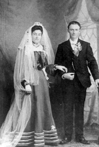 Miss Amanda Gieseke and Mr. Edward F. Sunderlage 